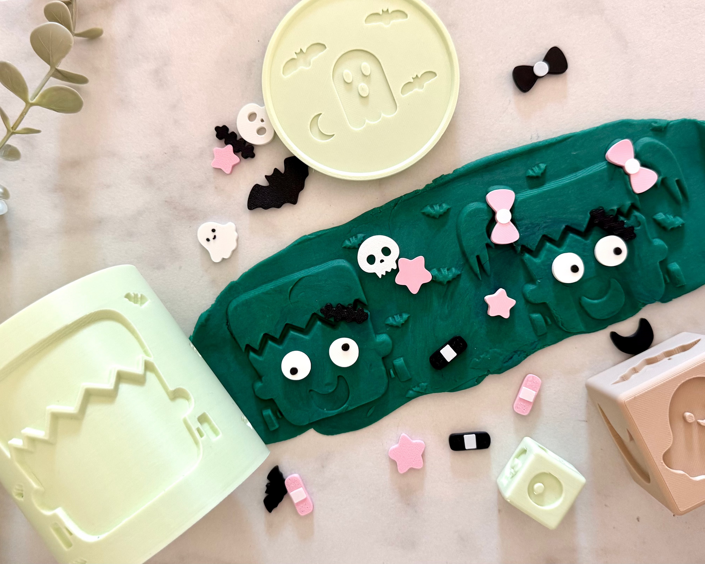 Frankenstein sensory play set